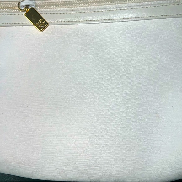 AUTHENTIC VINTAGE GUCCI WHITE ON WHITE WITH GOLD ZIPPER VINTAGE CONDITION - Picture 3 of 13